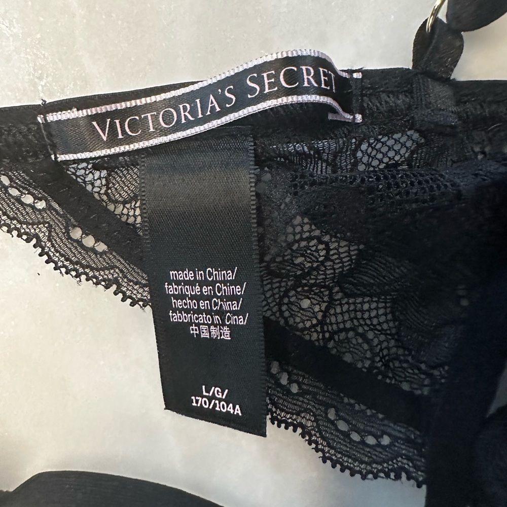 Victoria's Secret Black Lace Strappy Teddy - Picture 3 of 11